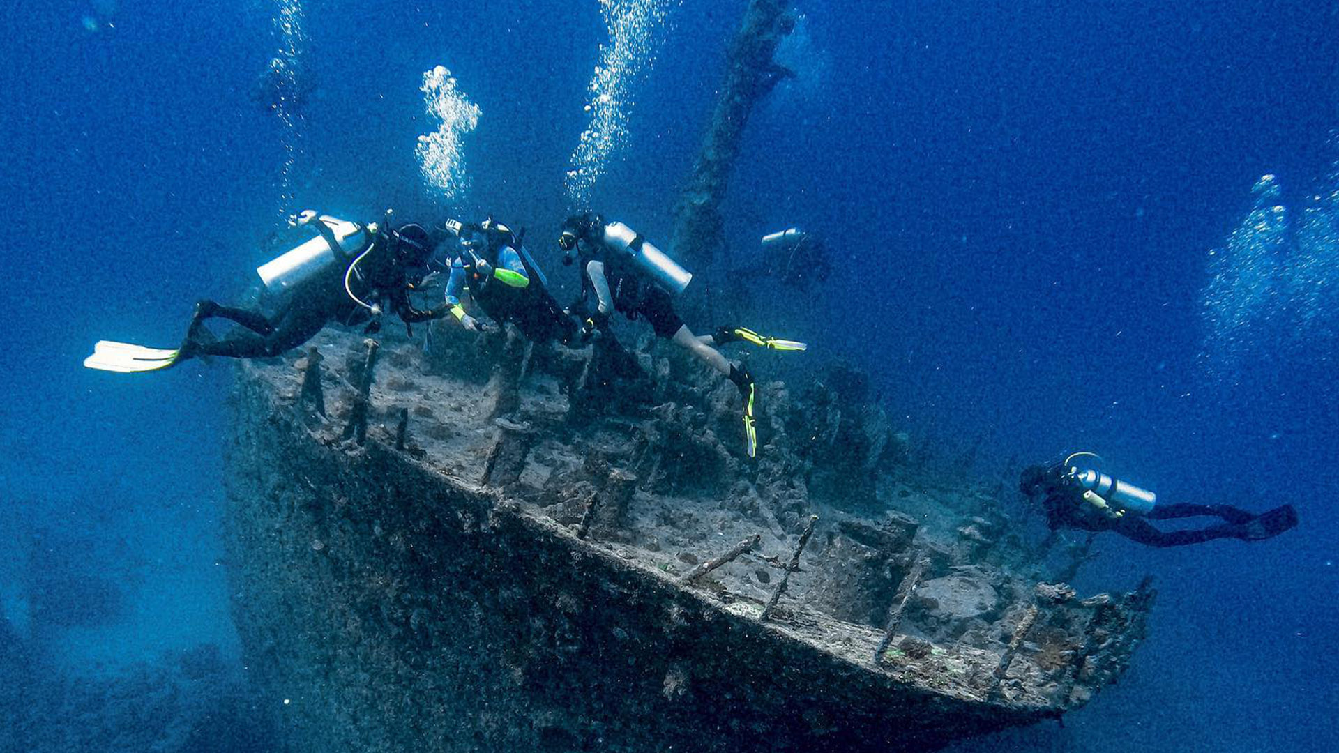 Wreck Dive